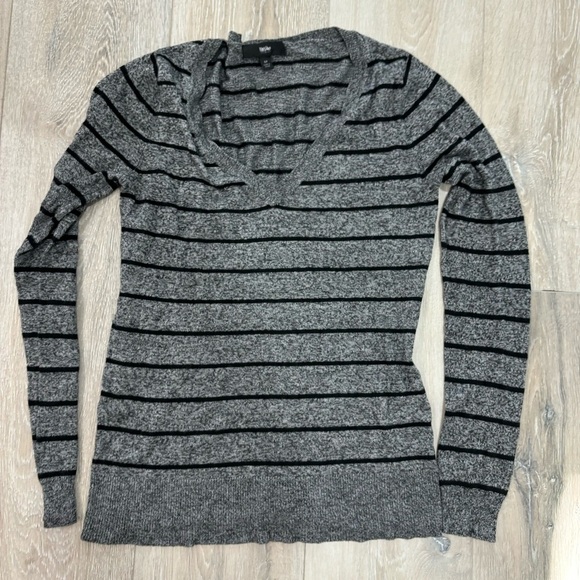 Y2K Mossimo Striped Sweater - Picture 2 of 3